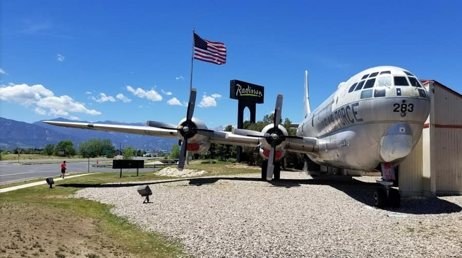 The Airplane Restaurant (exterior), photo by Terry Linzmeier